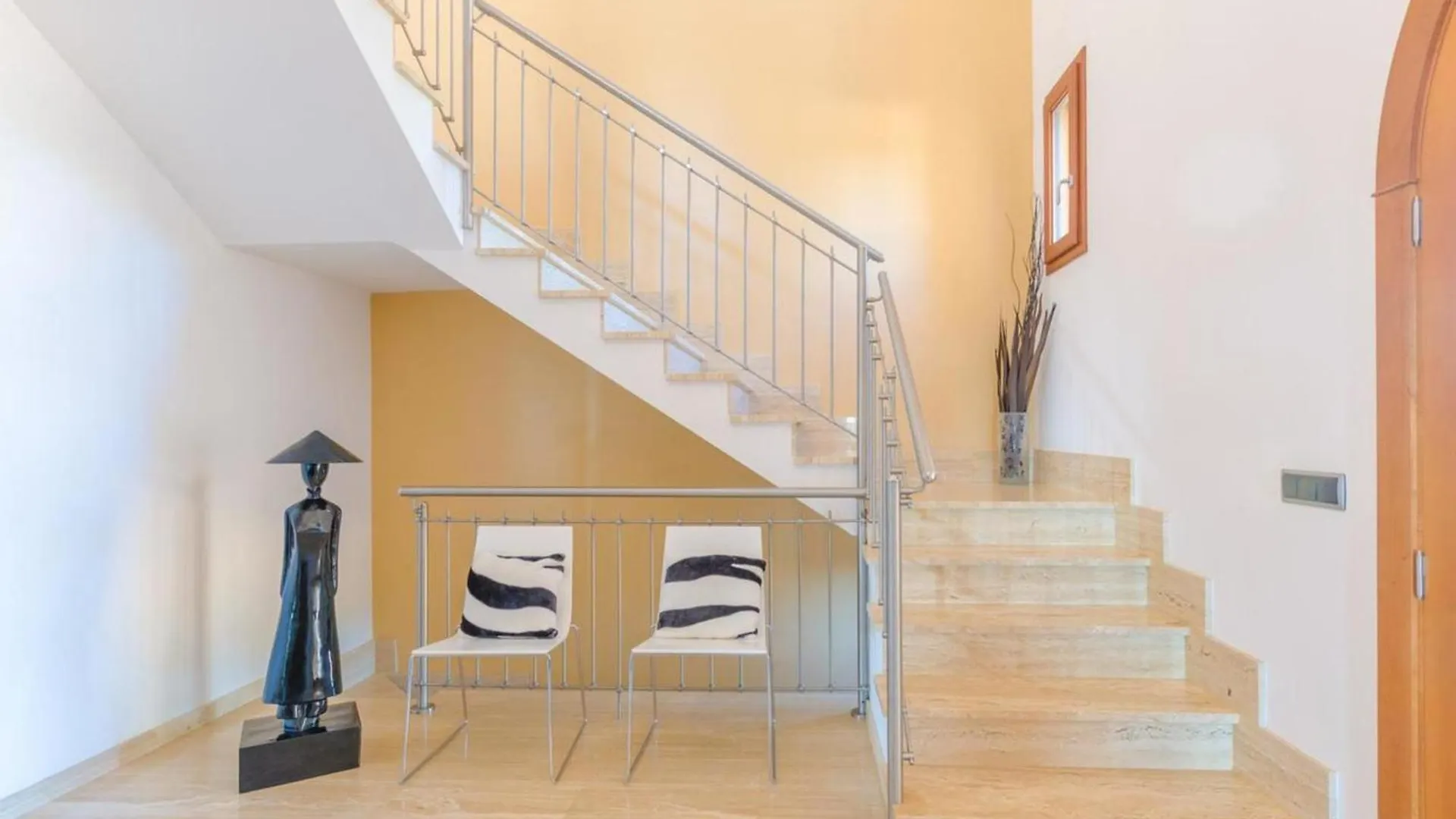 Charming Villa With Private Pool In Illes Balears Ses Salines  Spagna